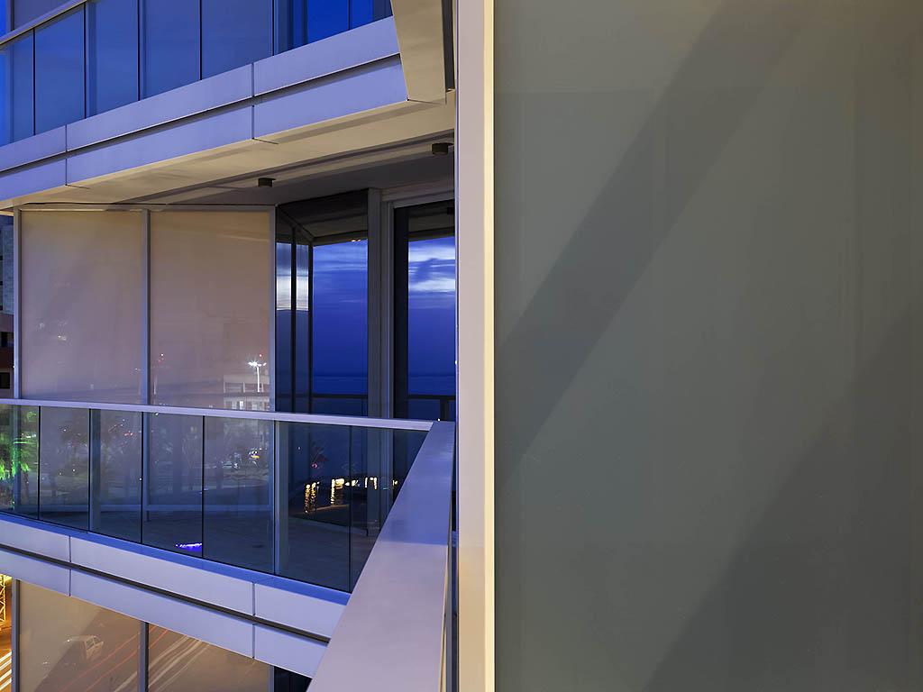 David Tower Hotel Netanya By Prima Hotels - 16 Years Plus Ngoại thất bức ảnh Switchable glass