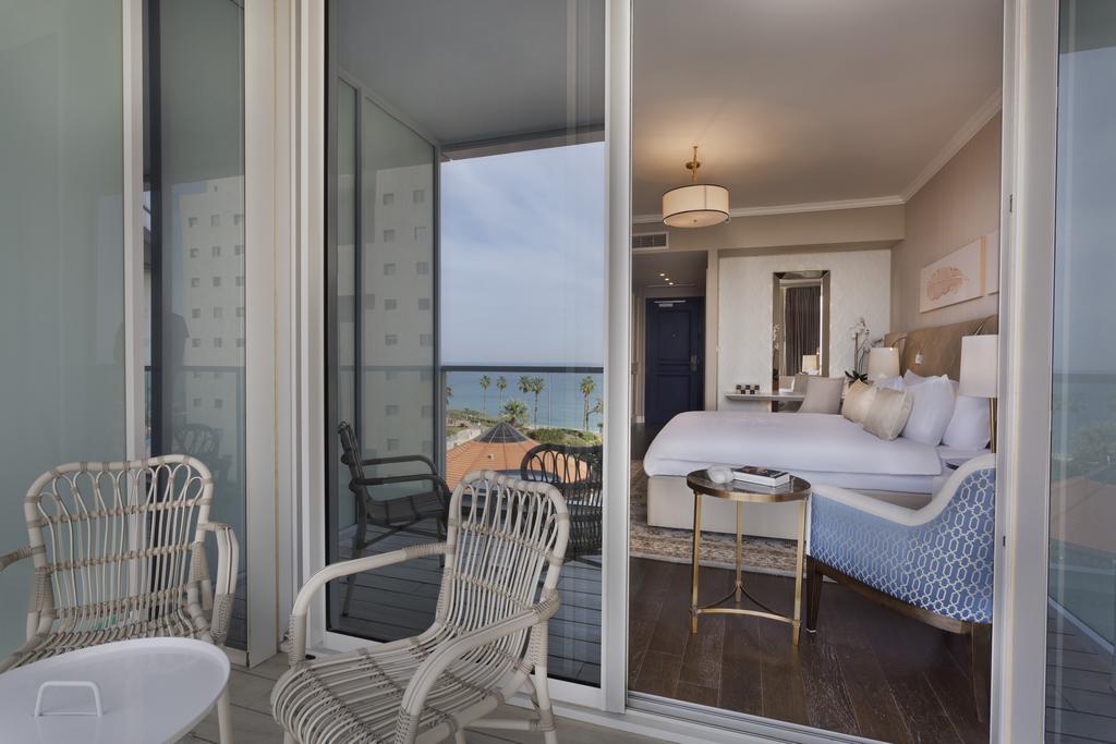 David Tower Hotel Netanya By Prima Hotels - 16 Years Plus Ngoại thất bức ảnh A bedroom at the Four Seasons Hotel
